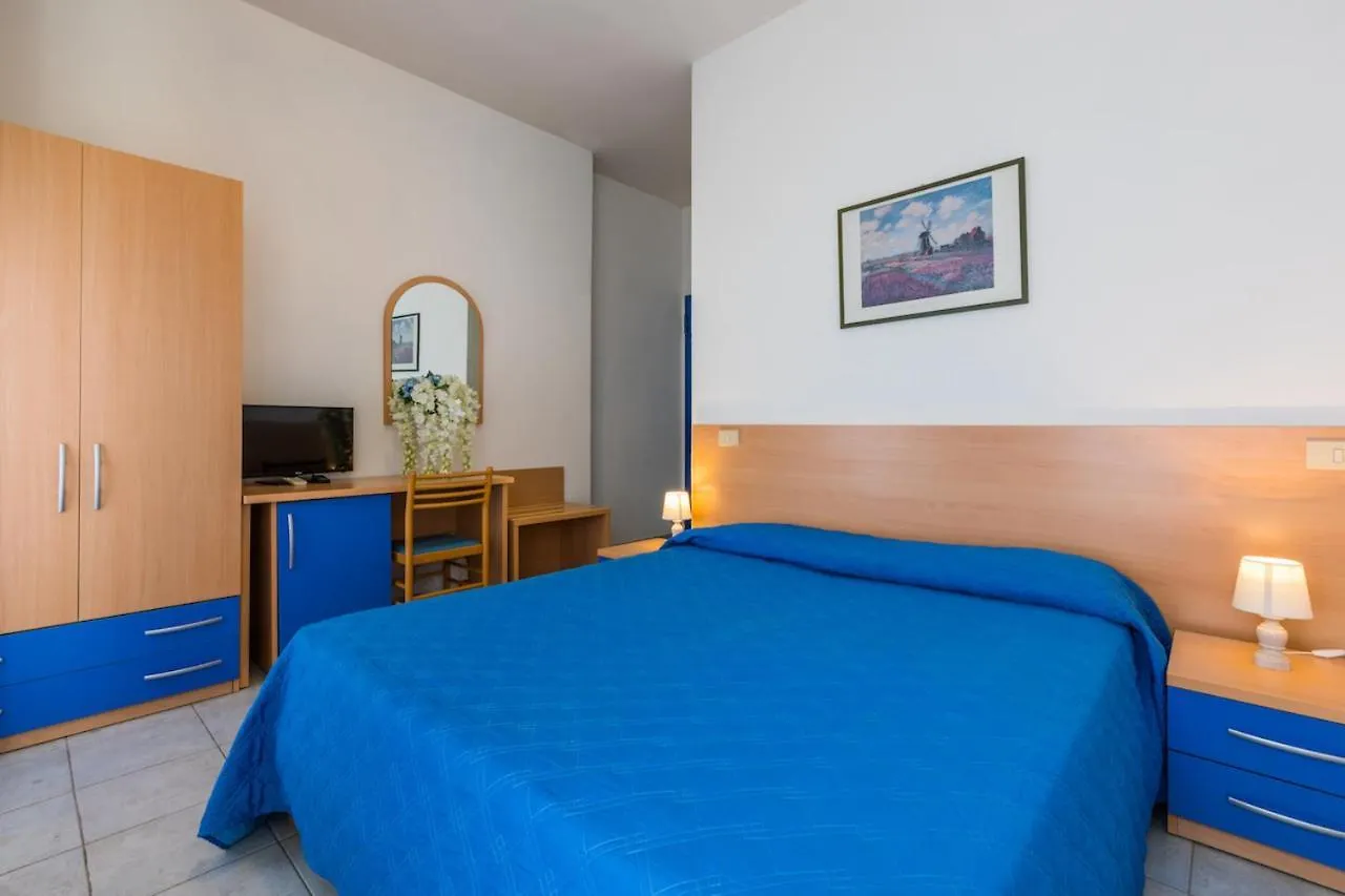 Isa-Double Room In Hotel With Swimming Pool In Marina Di Cecina, Just 10 Meters From The Sea Cecina  Italy